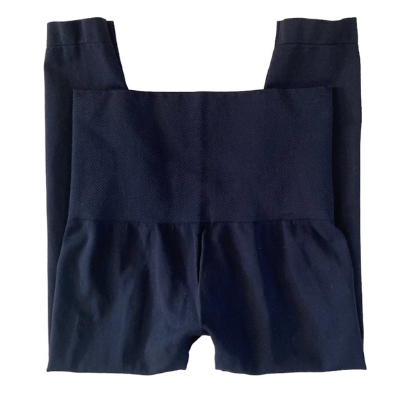 Assets by Spanx Cropped Shaping Leggings size M - Picture 6 of 14